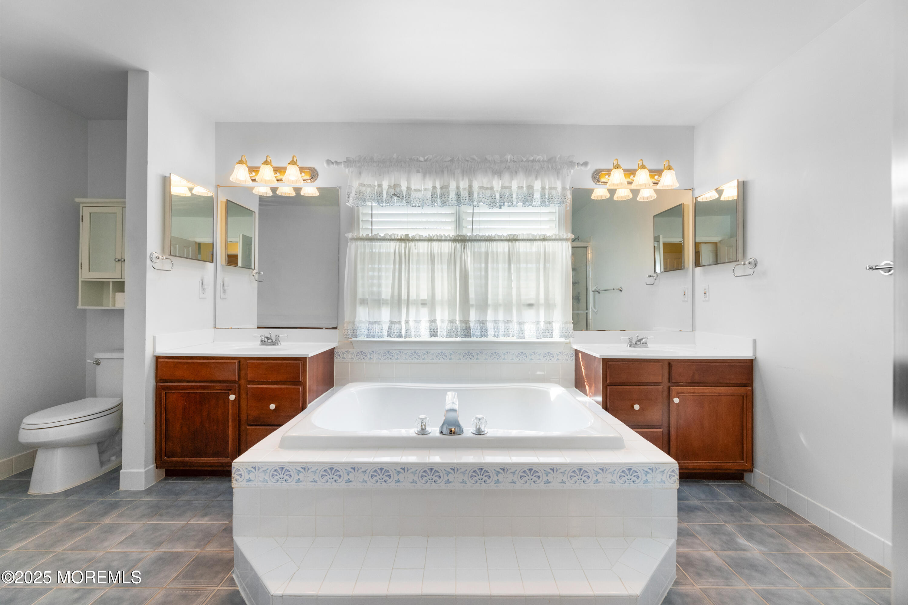 21 Marthas Drive, Freehold, New Jersey image 23