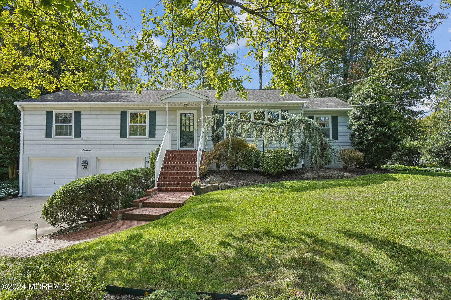 16 Emma Place, Eatontown, New Jersey image 1