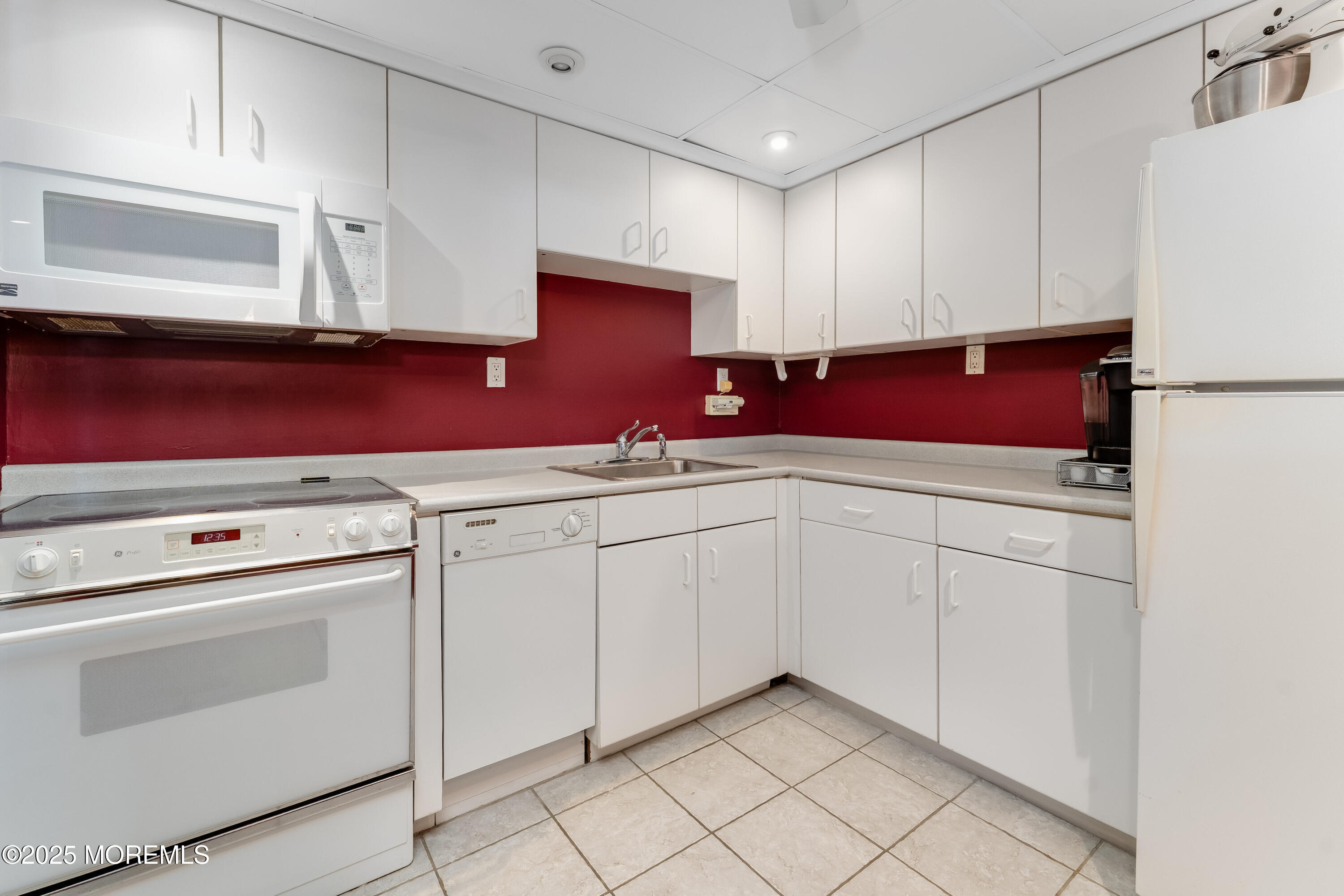 100 Seaview Avenue 3B