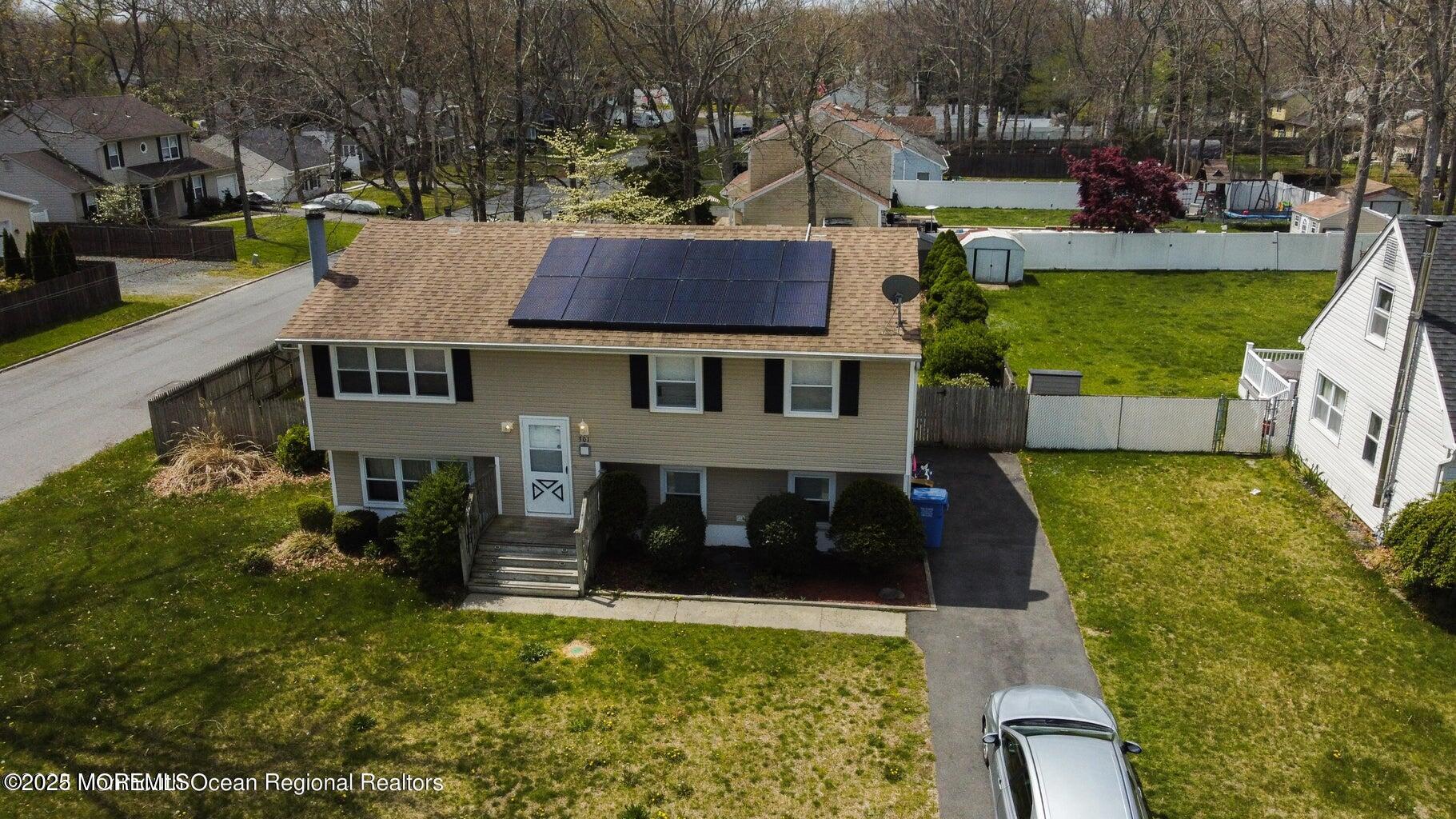 301 Hemlock Lane, Manchester, New Jersey image 1