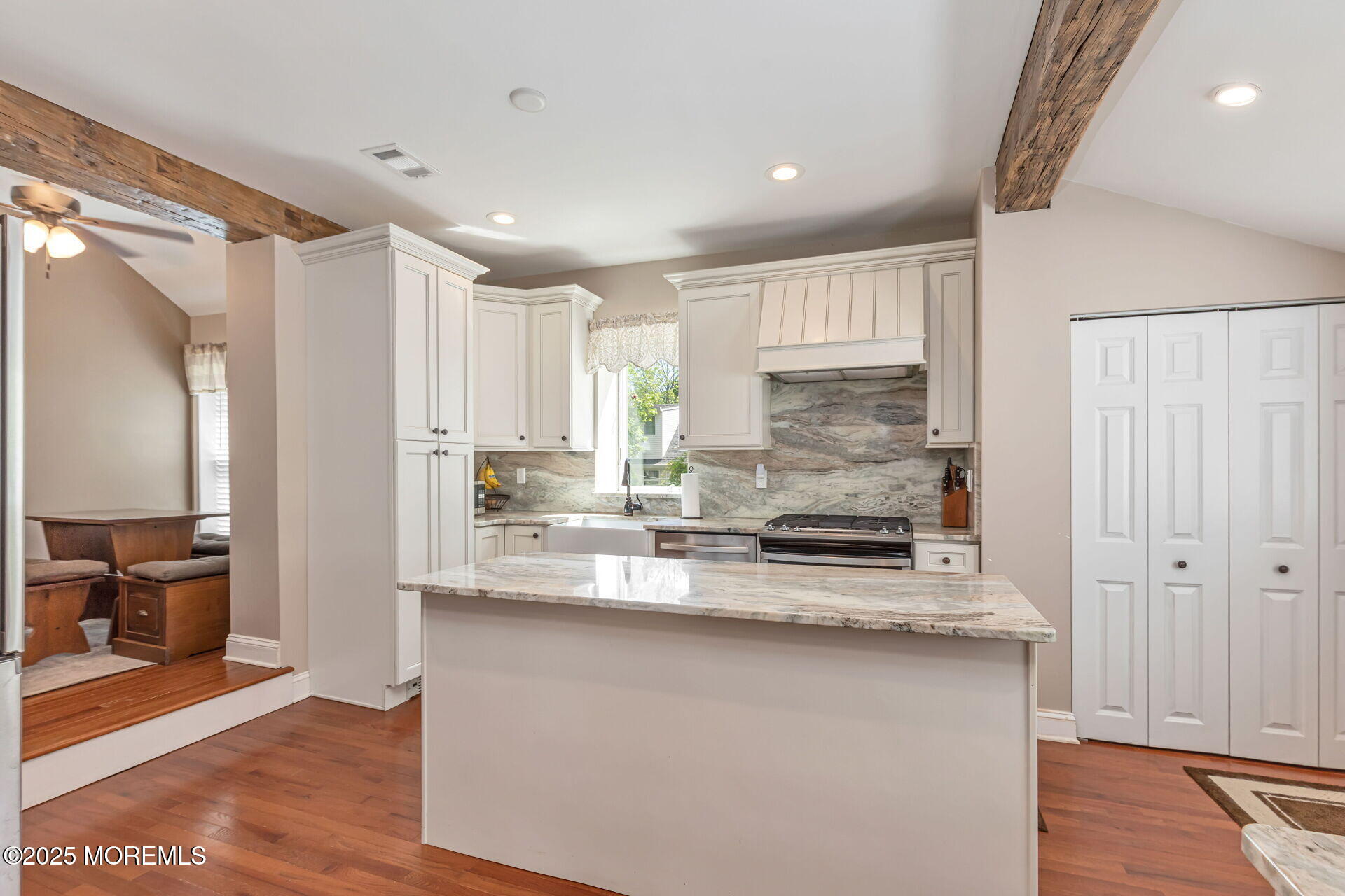 577 Holmdel Road, Hazlet, New Jersey image 20