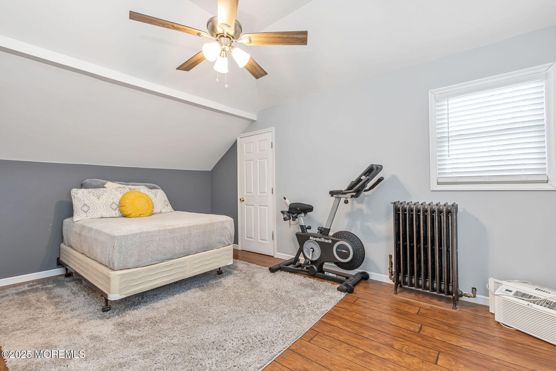 577 Holmdel Road, Hazlet, New Jersey image 33