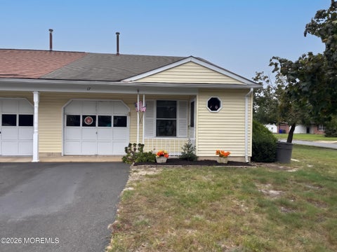 Homes For Sale - 17 Reef Place<br/> Brick, NJ 08723