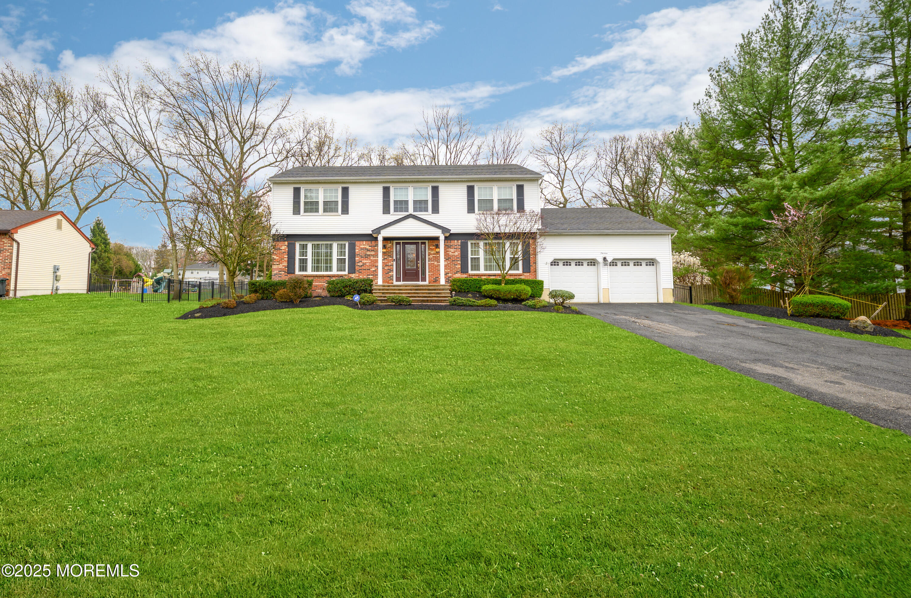13 Mohawk Lane, Manalapan, New Jersey image 2