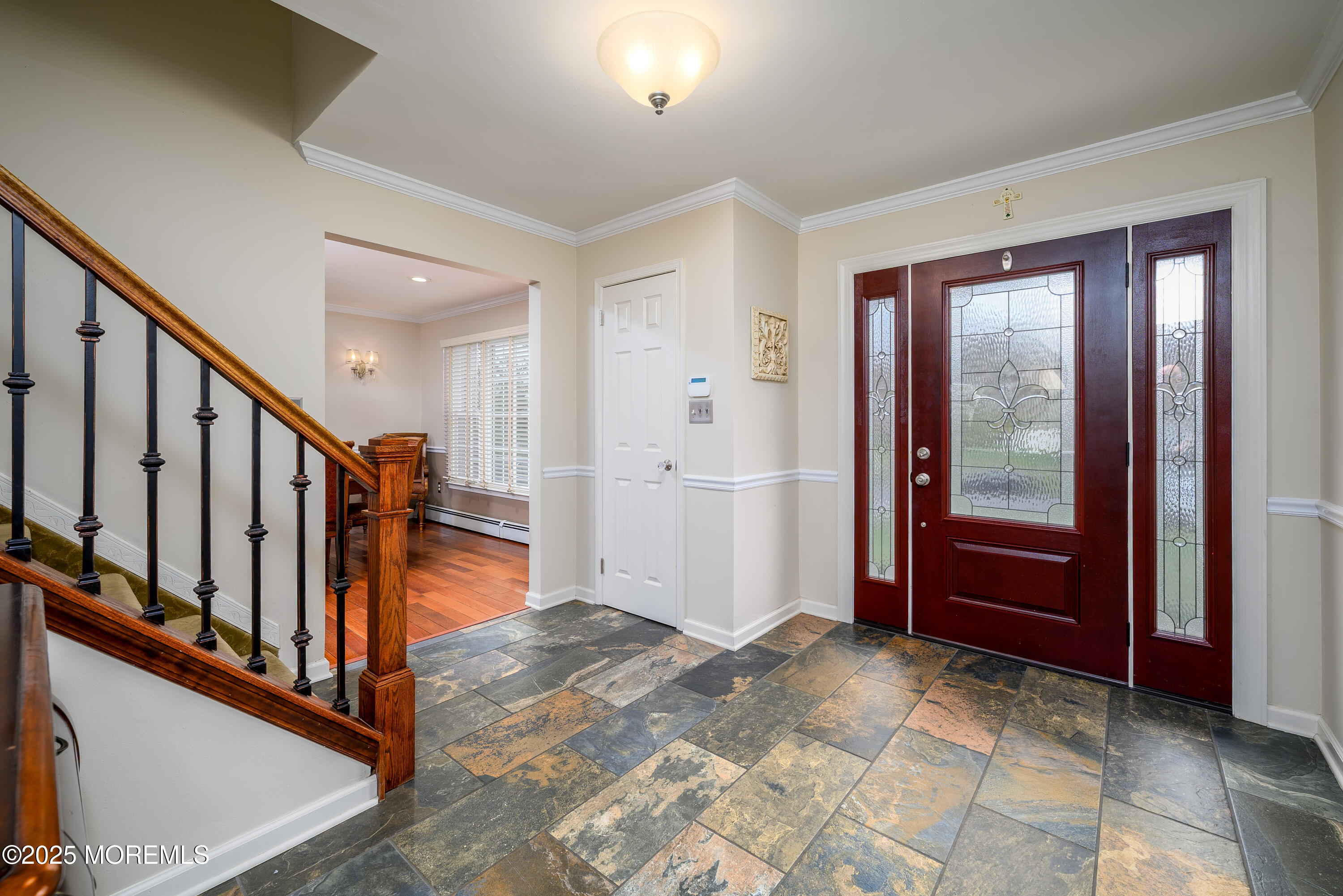 13 Mohawk Lane, Manalapan, New Jersey image 4