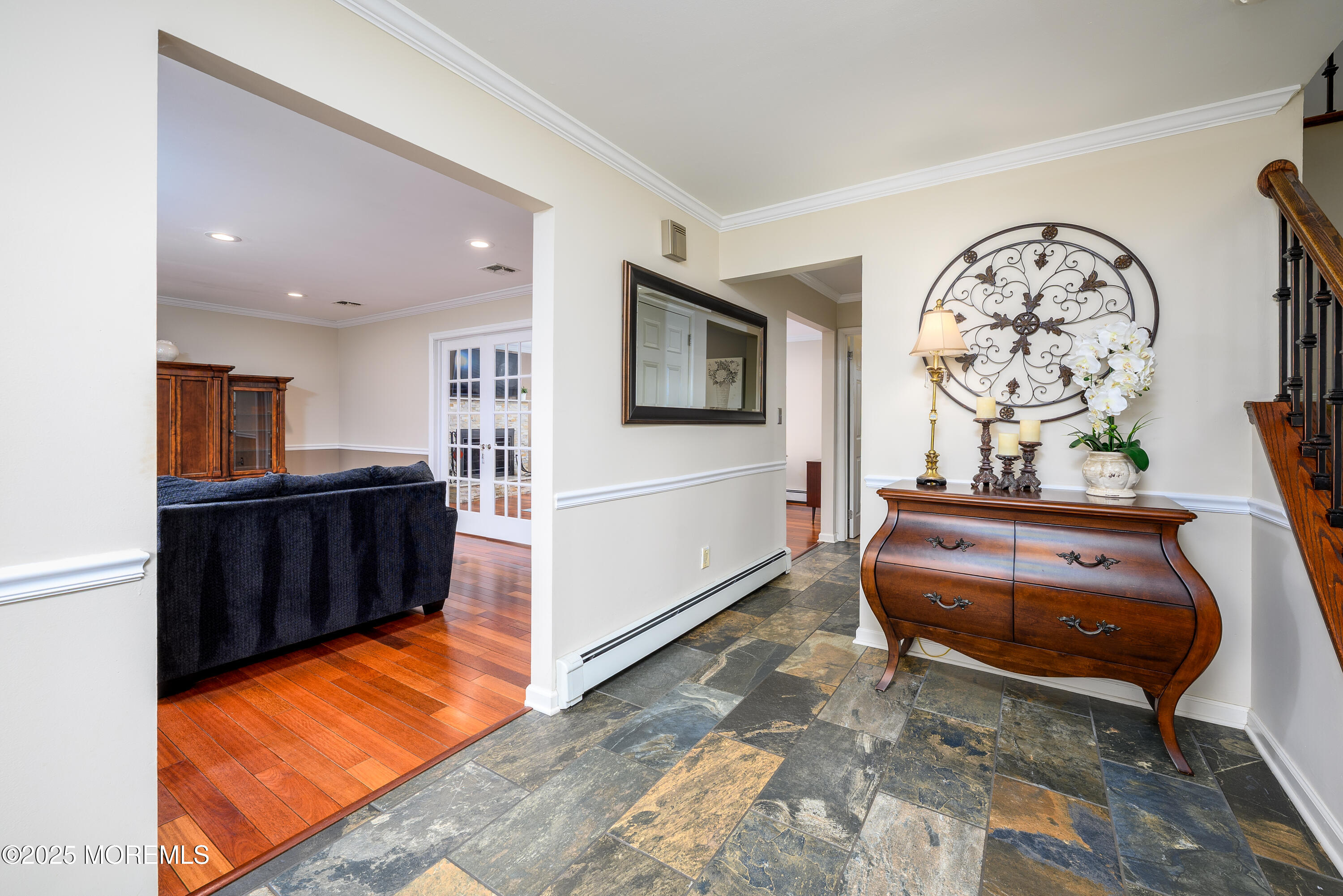 13 Mohawk Lane, Manalapan, New Jersey image 5