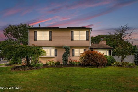 Photo of 1115 Beaver Dam Road, Point Pleasant, NJ 08742 (MLS # 22535106)