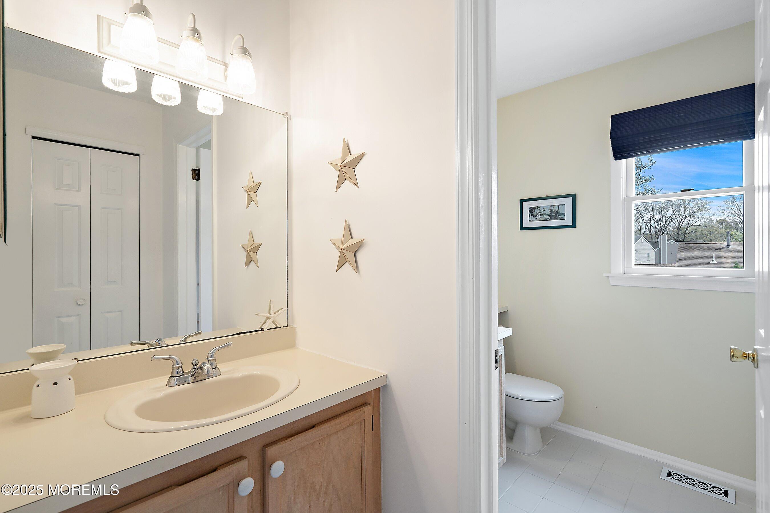15 Tanglewood Drive, Barnegat, New Jersey image 20