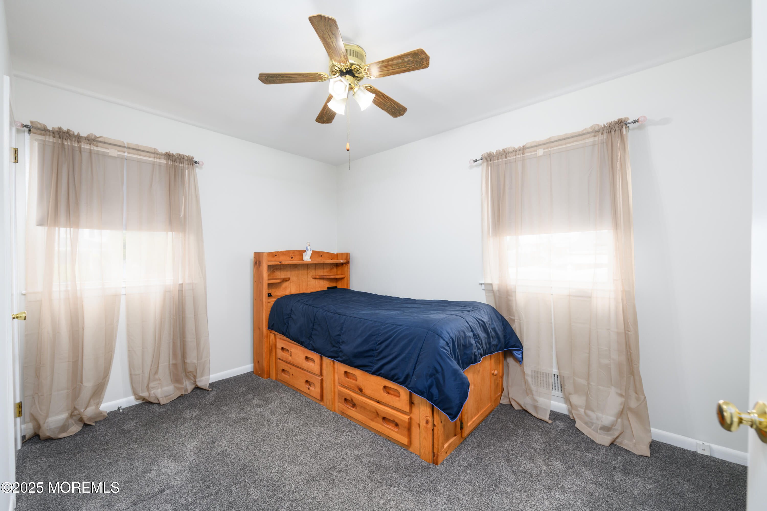 137 Princeton Place, Belford, New Jersey image 20