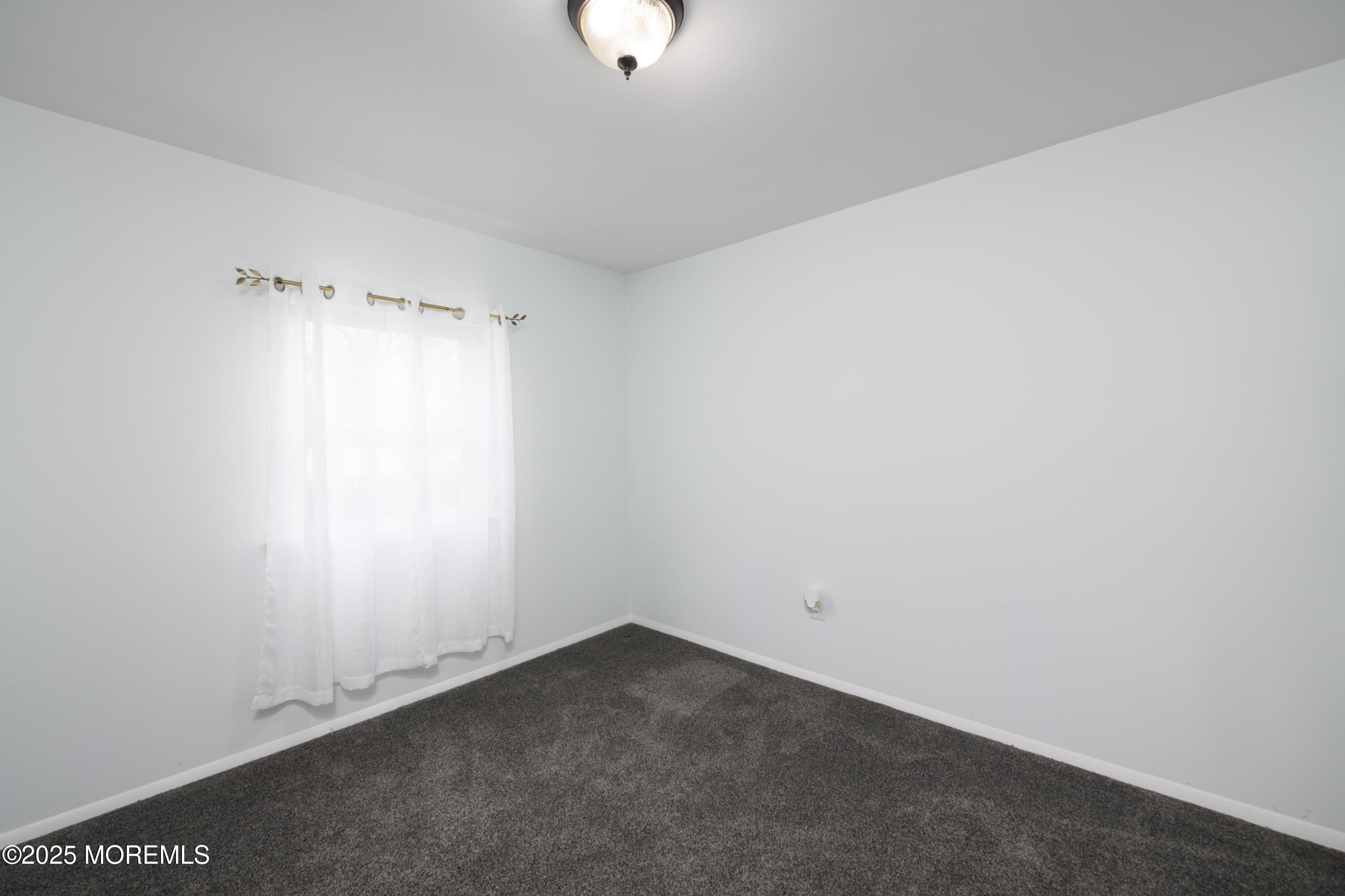 137 Princeton Place, Belford, New Jersey image 15