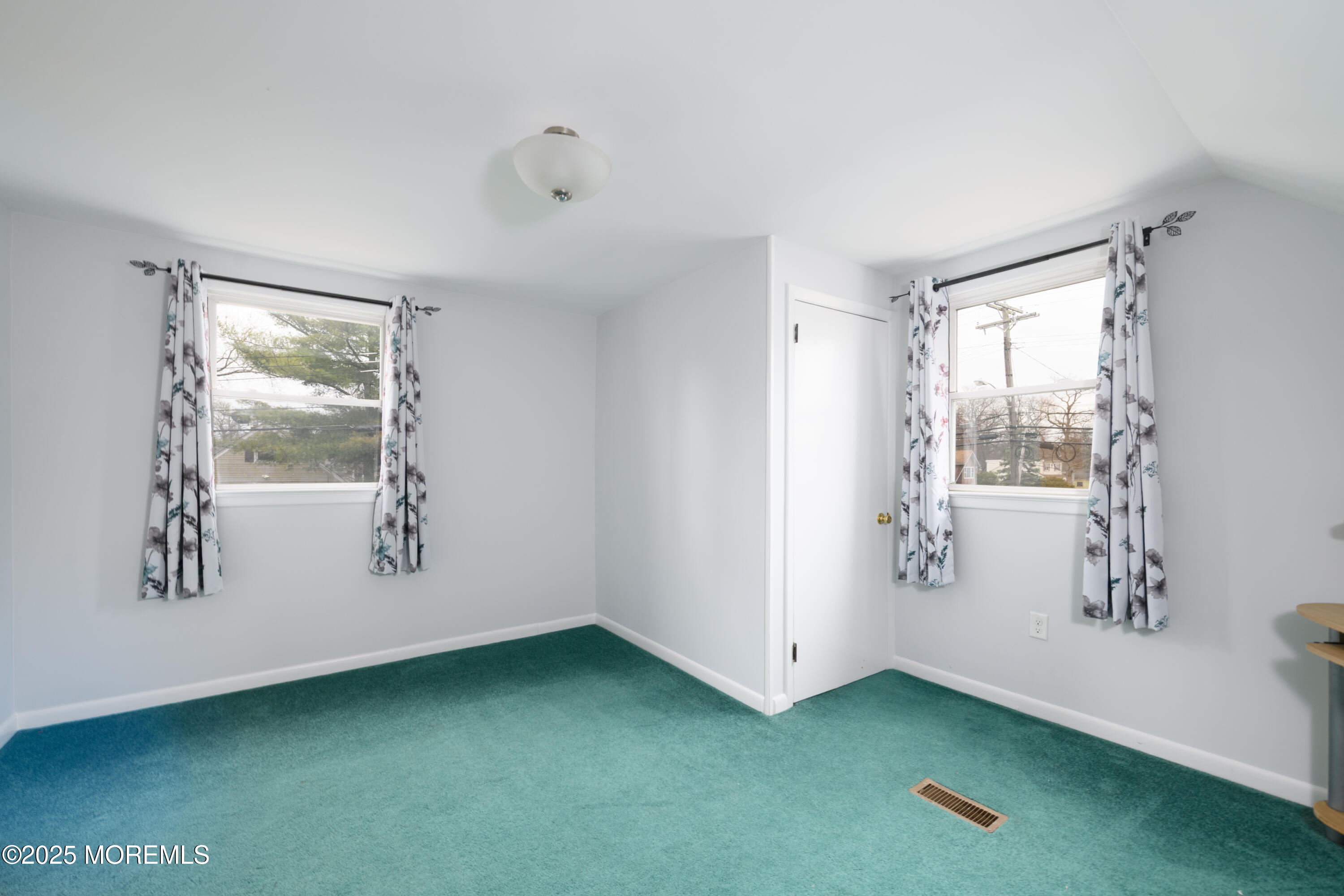 137 Princeton Place, Belford, New Jersey image 29