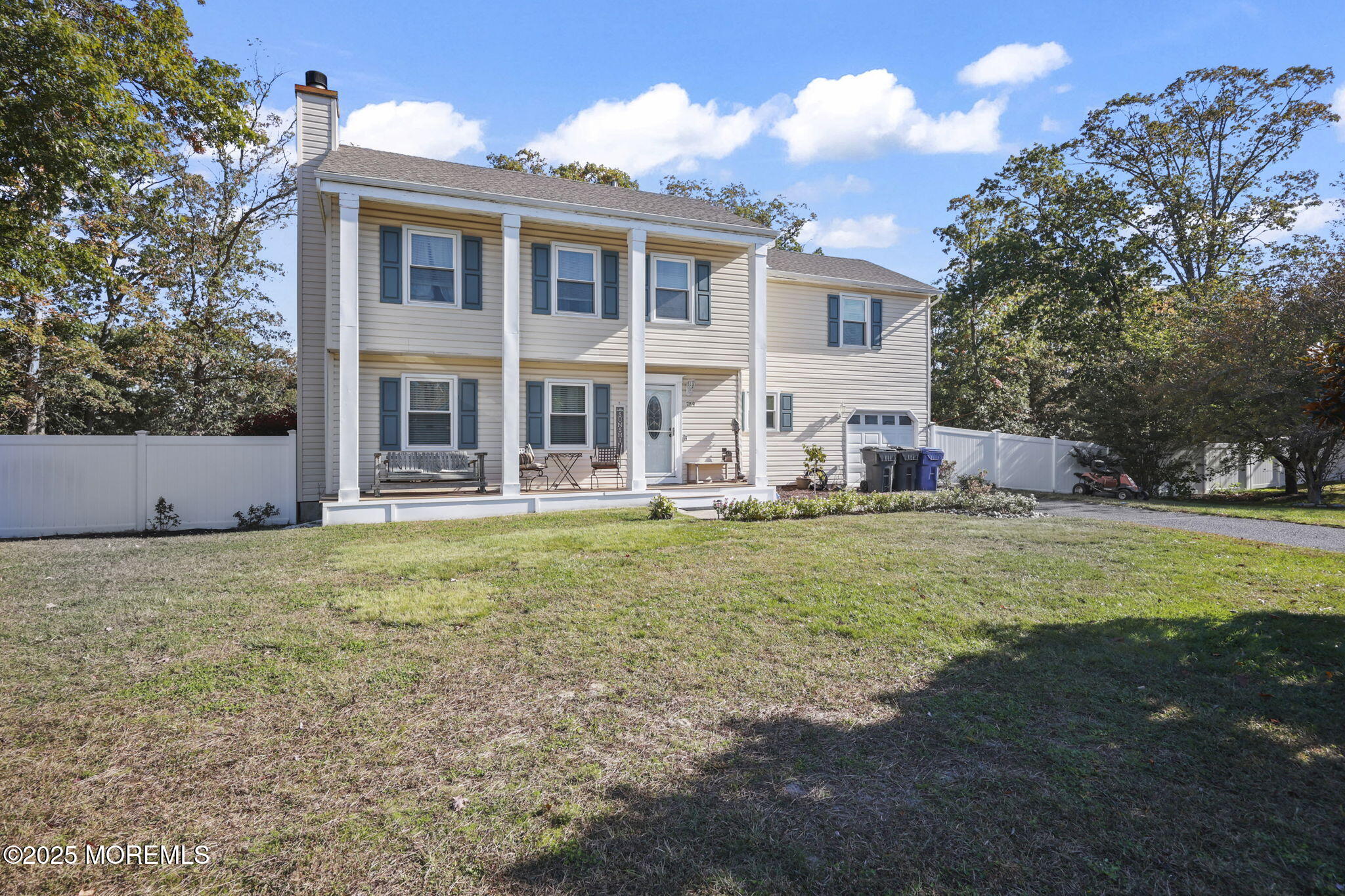 789 Holly Berry Lane