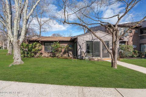 42 Lexington Court Red Bank NJ 07701