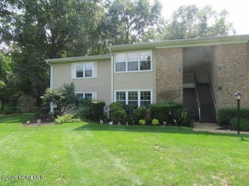 64 Arrowwood Court Red Bank NJ 07701