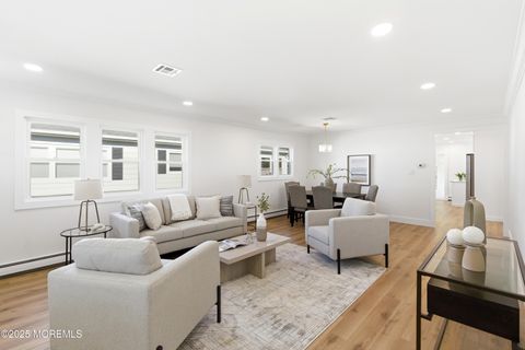 Photo of 324 Barbados Drive N, Toms River, NJ 08757 (MLS # 22531370)
