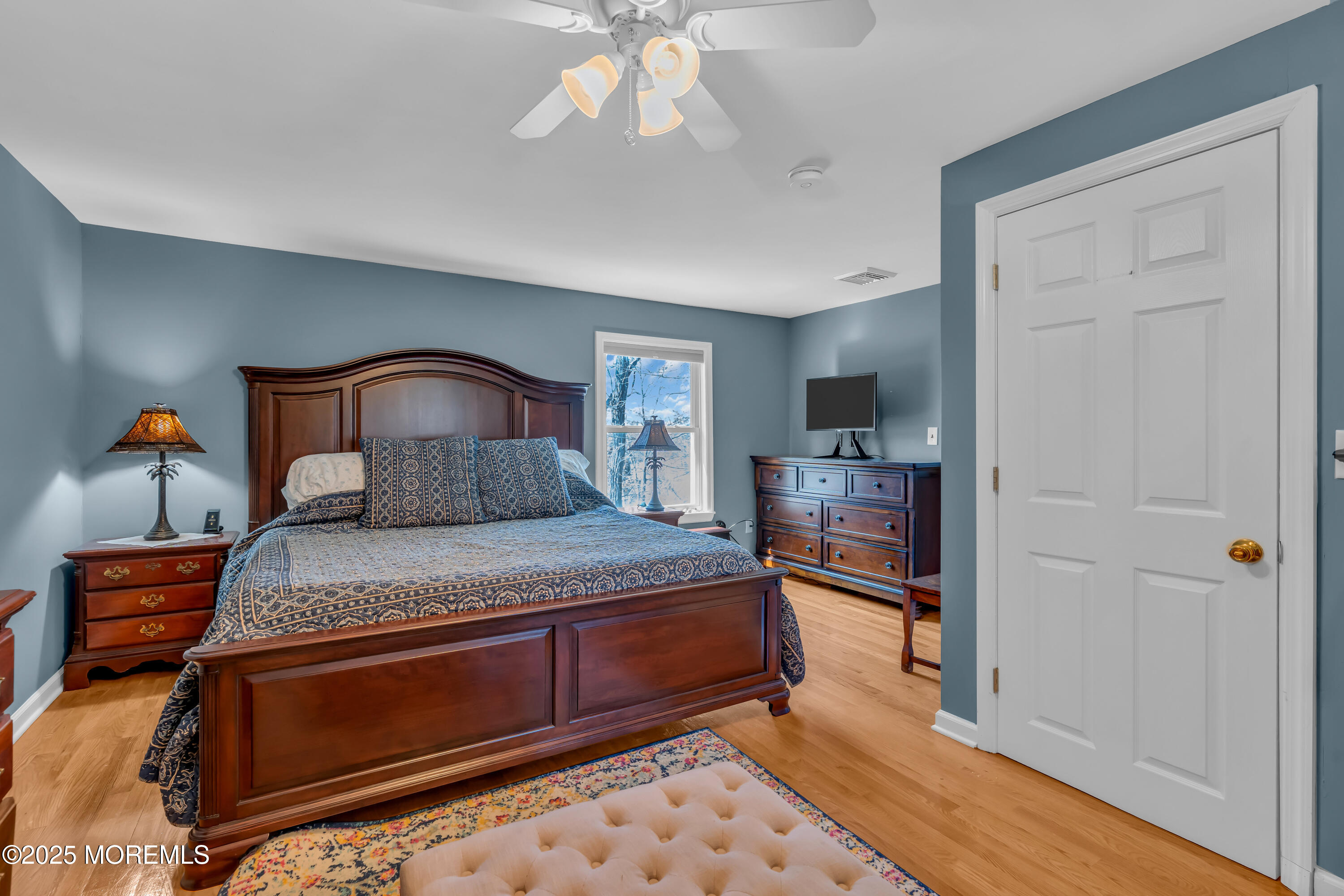 810 Holmdel Road, Holmdel, New Jersey image 12