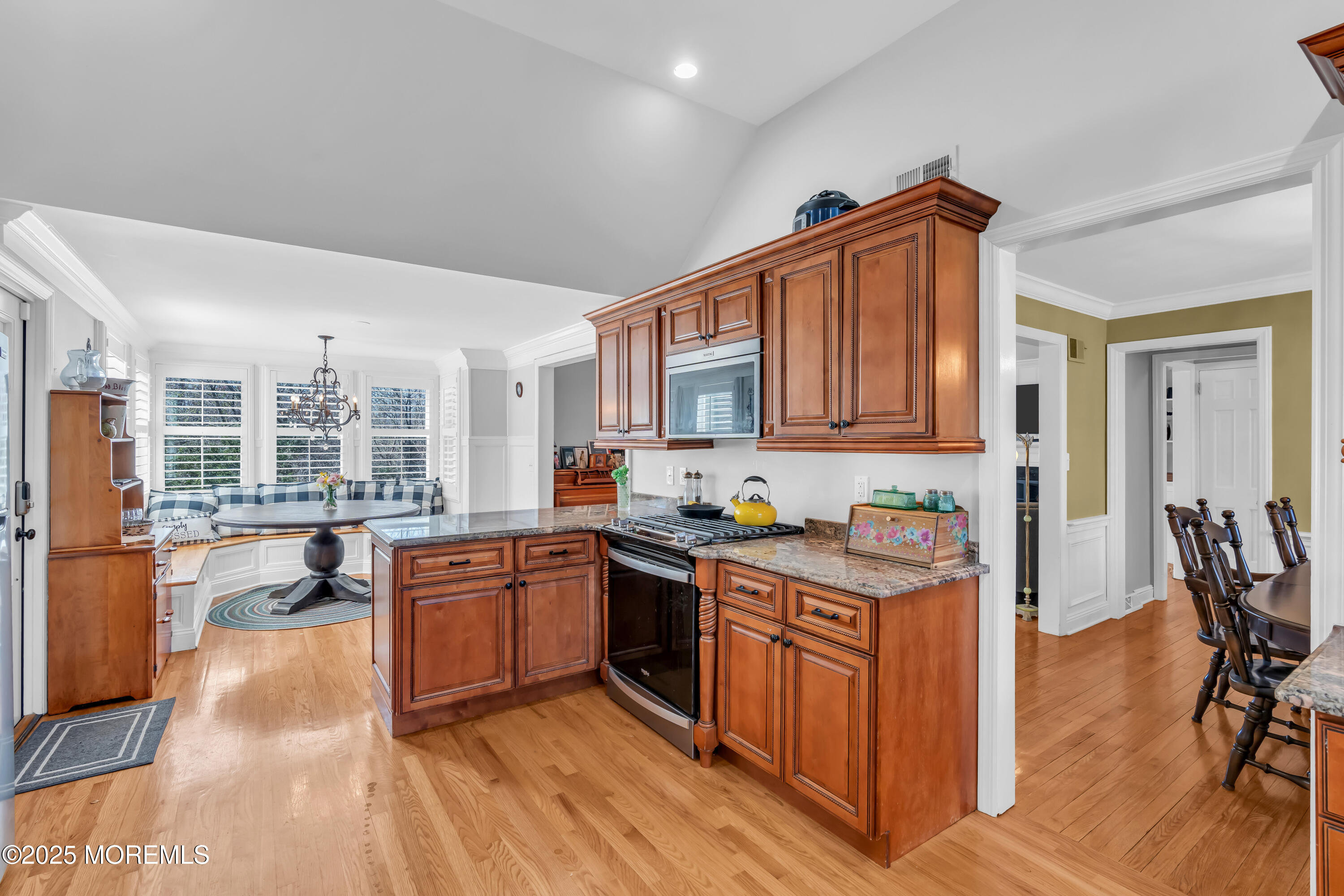810 Holmdel Road, Holmdel, New Jersey image 10