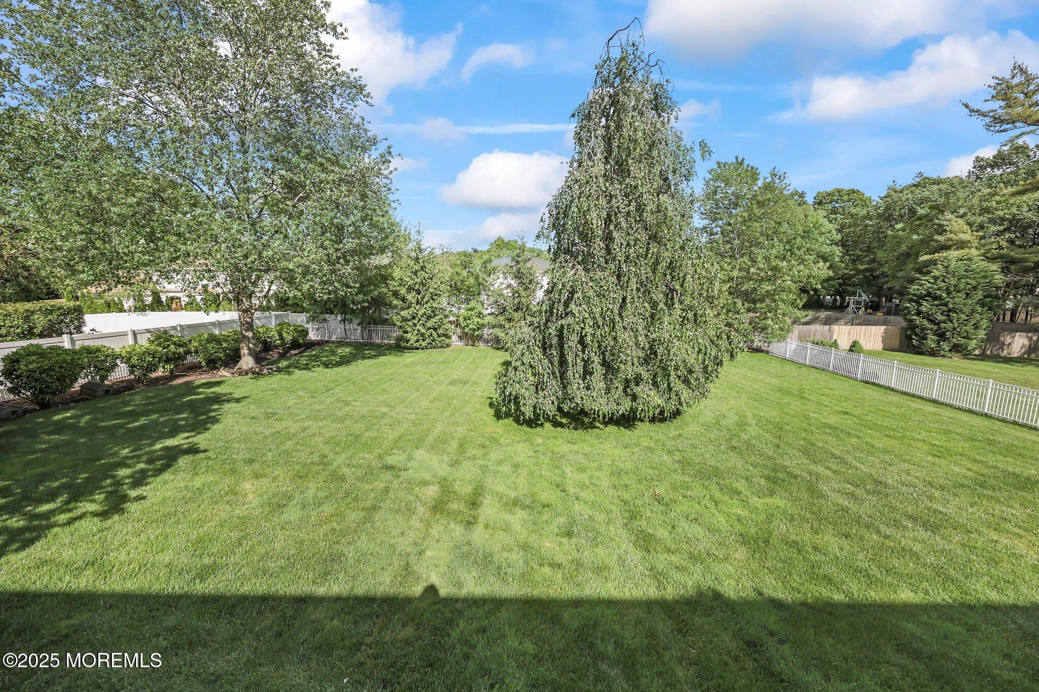 14 Country Oaks Drive, Manalapan, New Jersey image 38