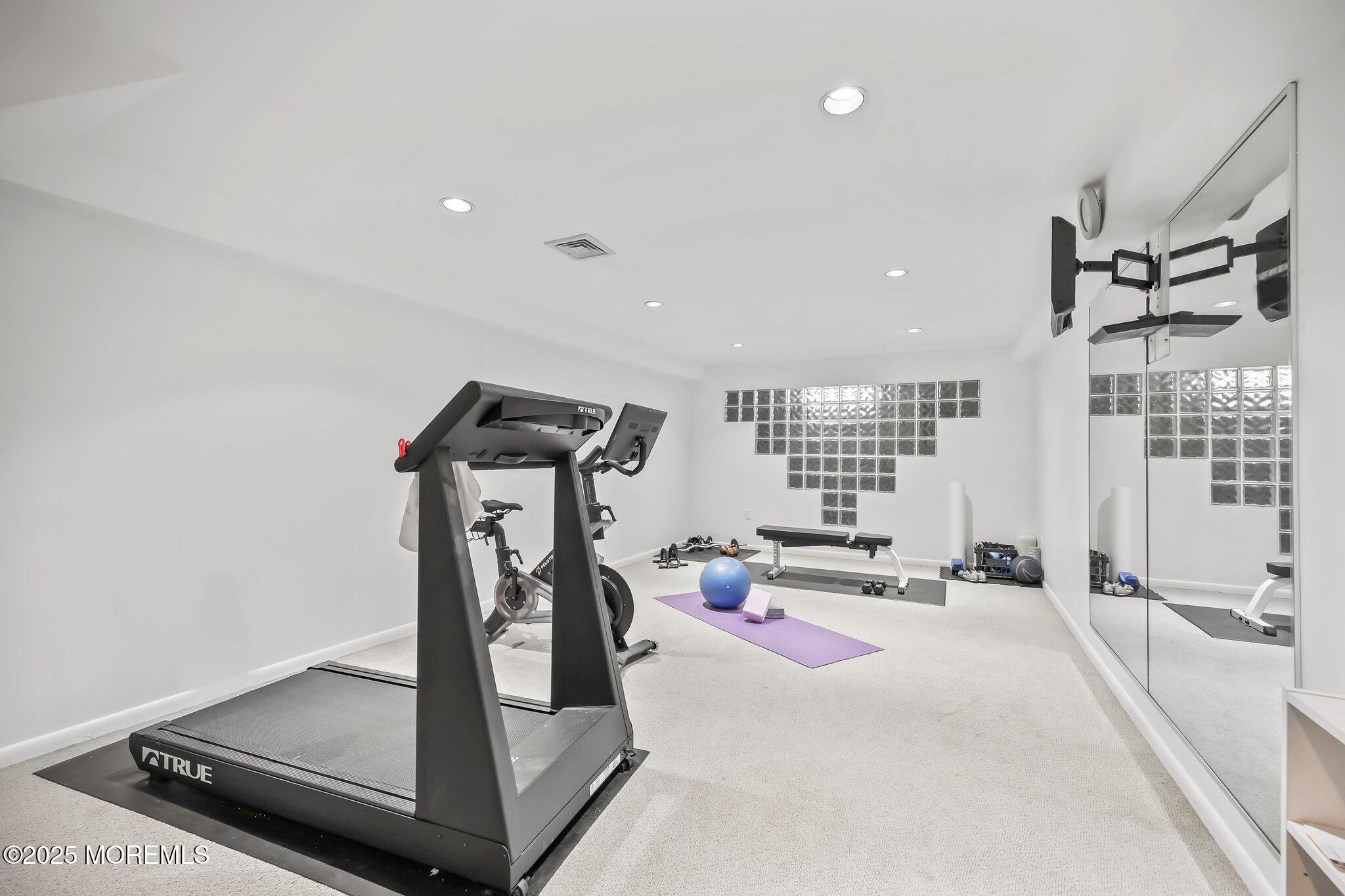 14 Country Oaks Drive, Manalapan, New Jersey image 34