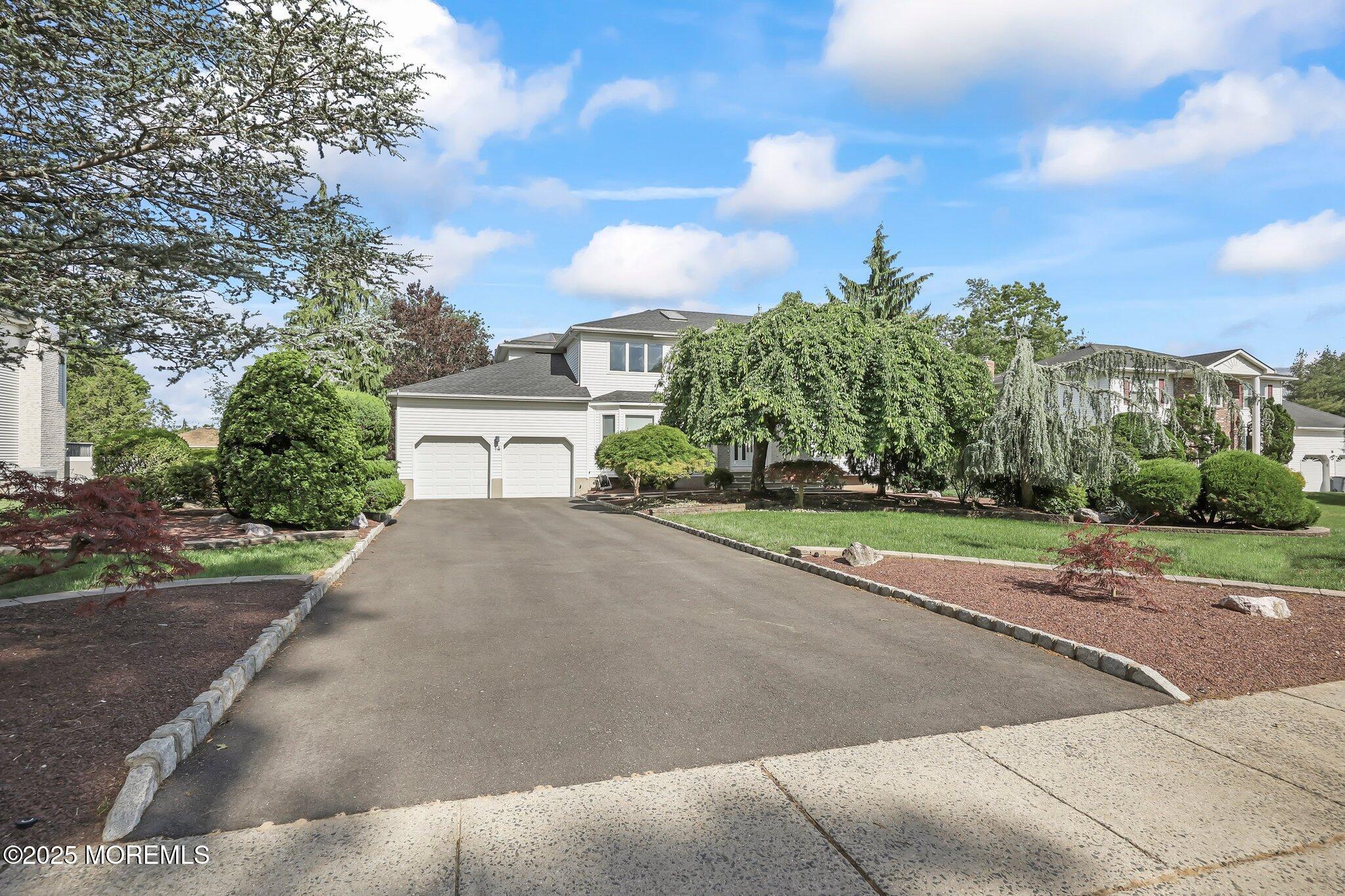14 Country Oaks Drive, Manalapan, New Jersey image 4