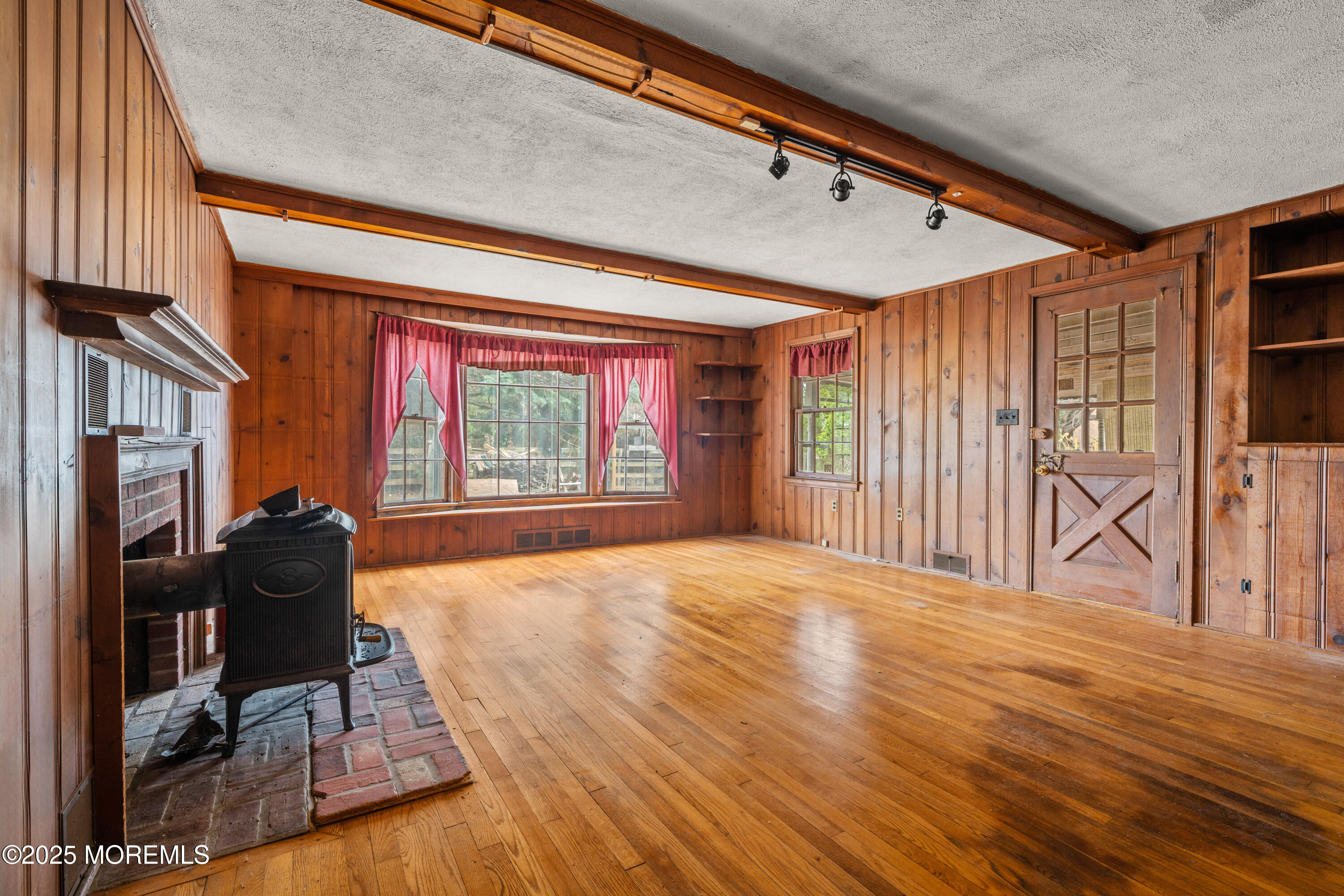 178 Locust Avenue, West Long Branch, New Jersey image 12