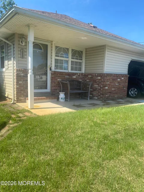 MLS: 22614621