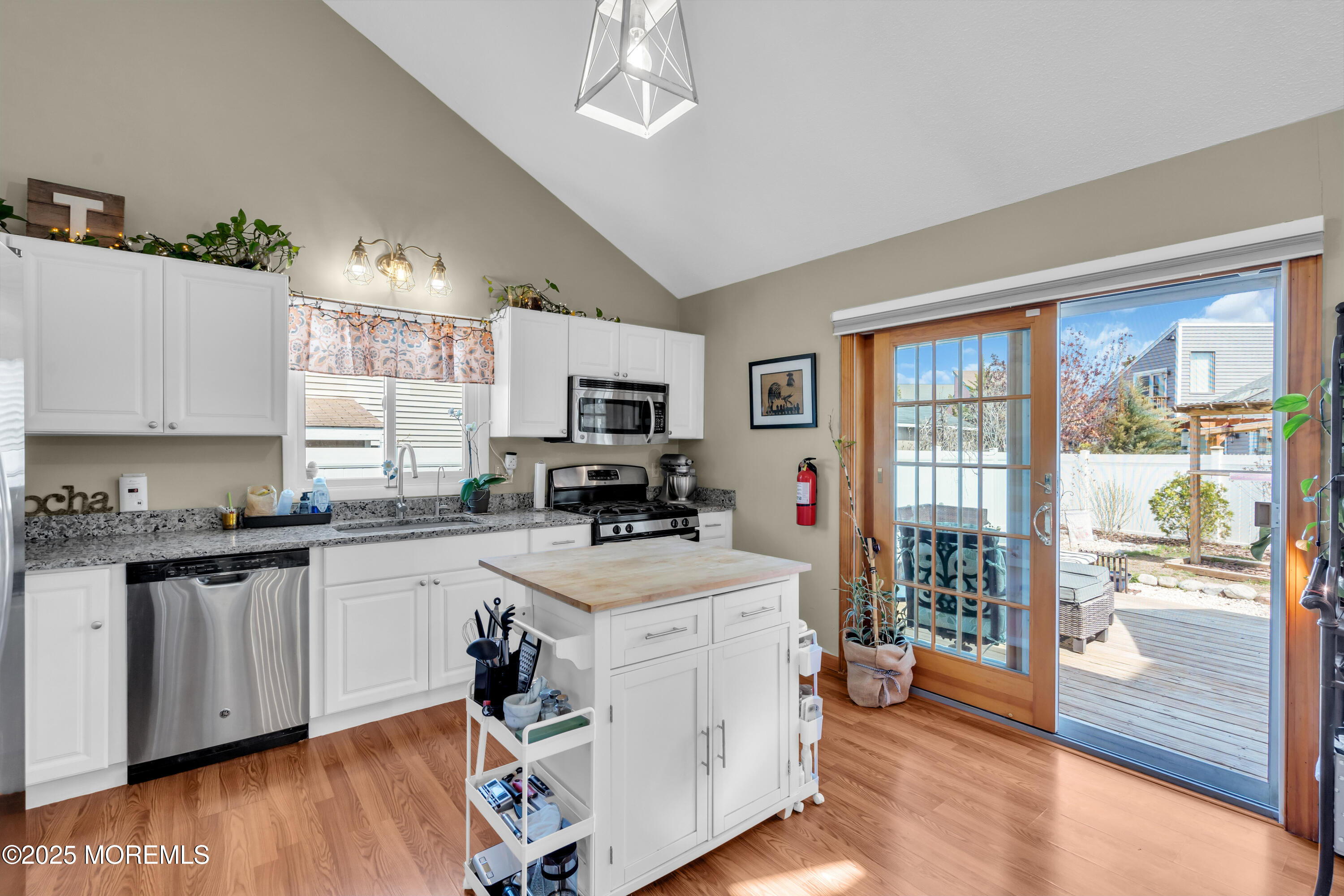 1083 Walter Boulevard, Manahawkin, New Jersey image 7