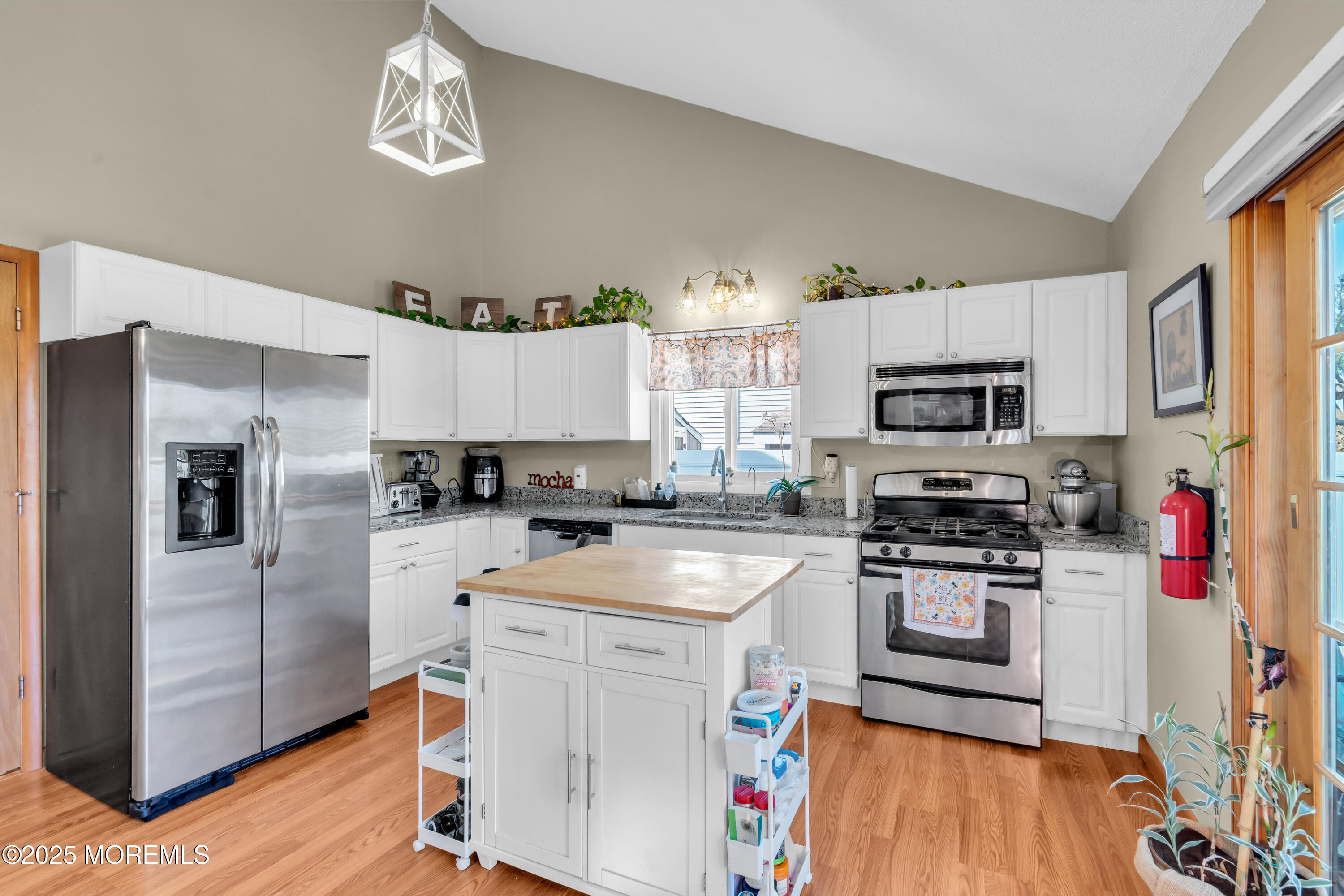 1083 Walter Boulevard, Manahawkin, New Jersey image 6