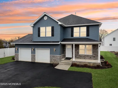 563 Holmdel Road, Hazlet, NJ 07730 - MLS#: 22508319