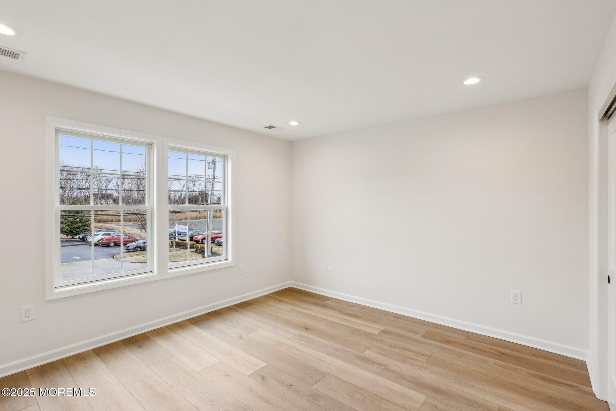 563 Holmdel Road, Hazlet, New Jersey image 16