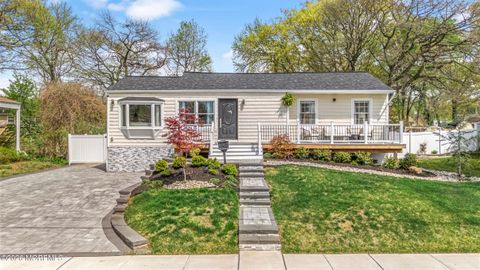 Photo of 31 Virginia Avenue, Hazlet, NJ 07730 (MLS # 22611213)