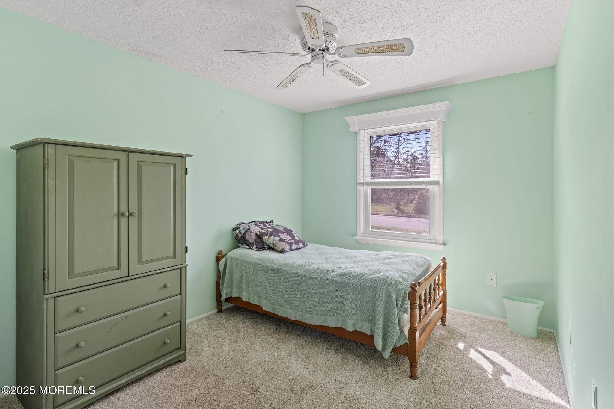 95 Rolling Hills Court, Toms River, New Jersey image 16
