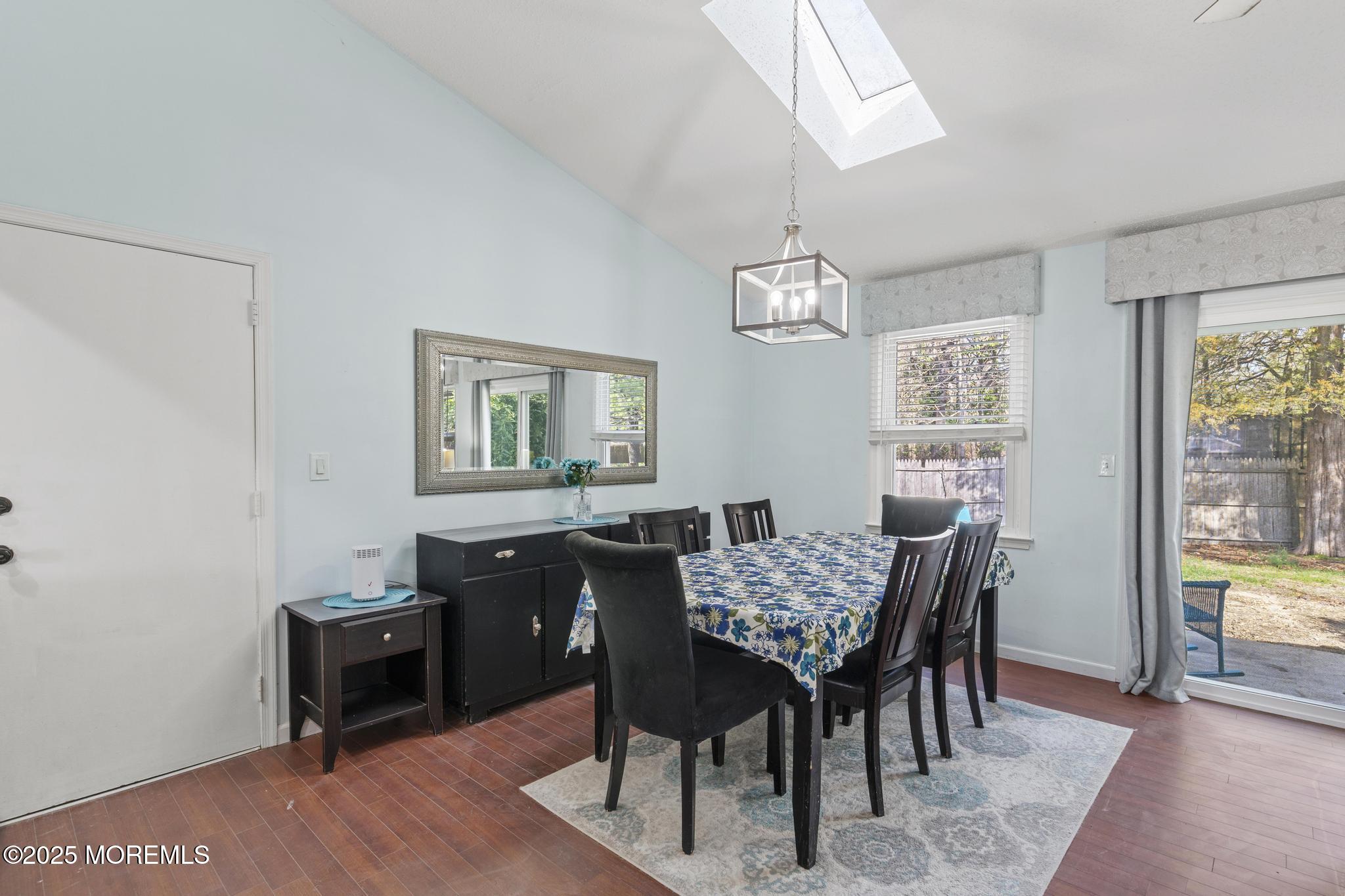 95 Rolling Hills Court, Toms River, New Jersey image 7