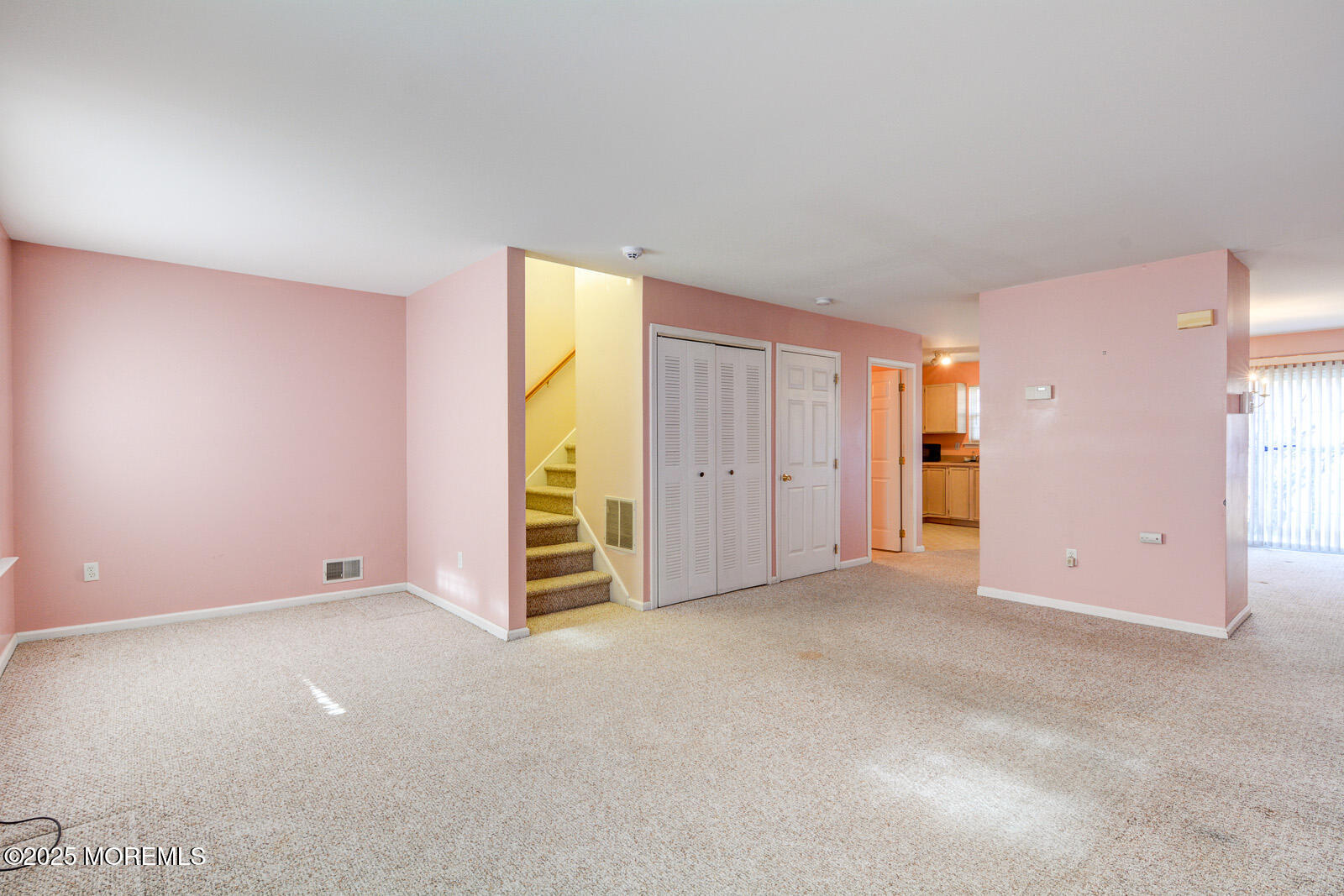 117 W Sandpiper Lane