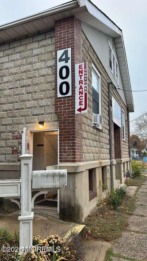 Homes For Sale - 400 Magnolia Street<br/> Beverly, NJ 08010