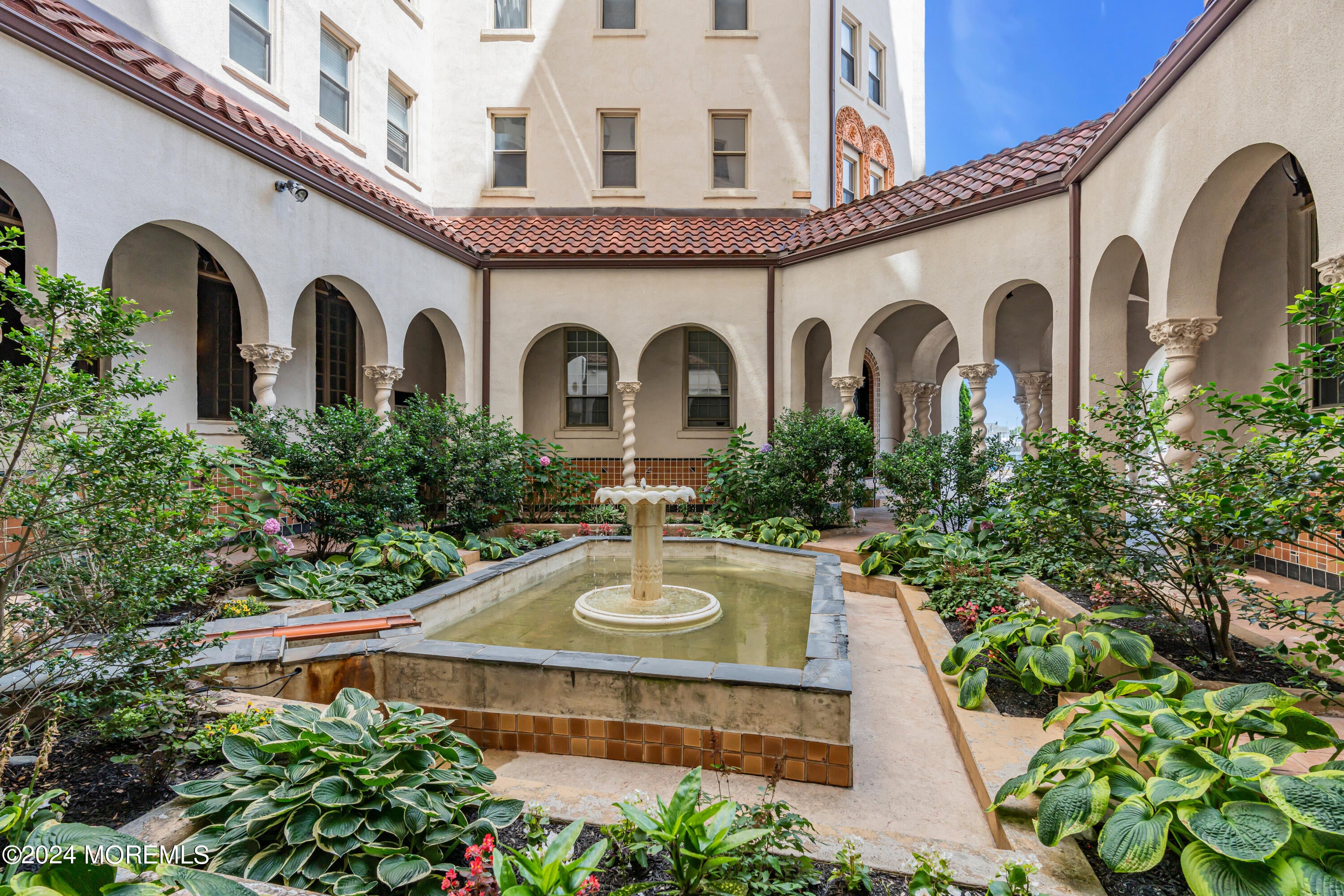 400 Deal Lake Drive 8A