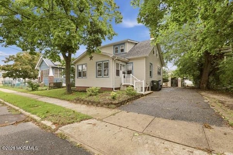 Homes For Sale - 107 Elm Street<br/> Lakehurst, NJ 08733
