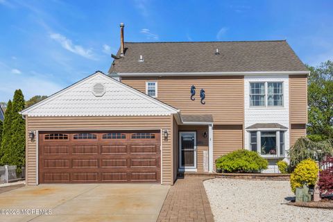 Homes For Sale - 74 Ocean Gate Avenue<br/> Bayville, NJ 08721