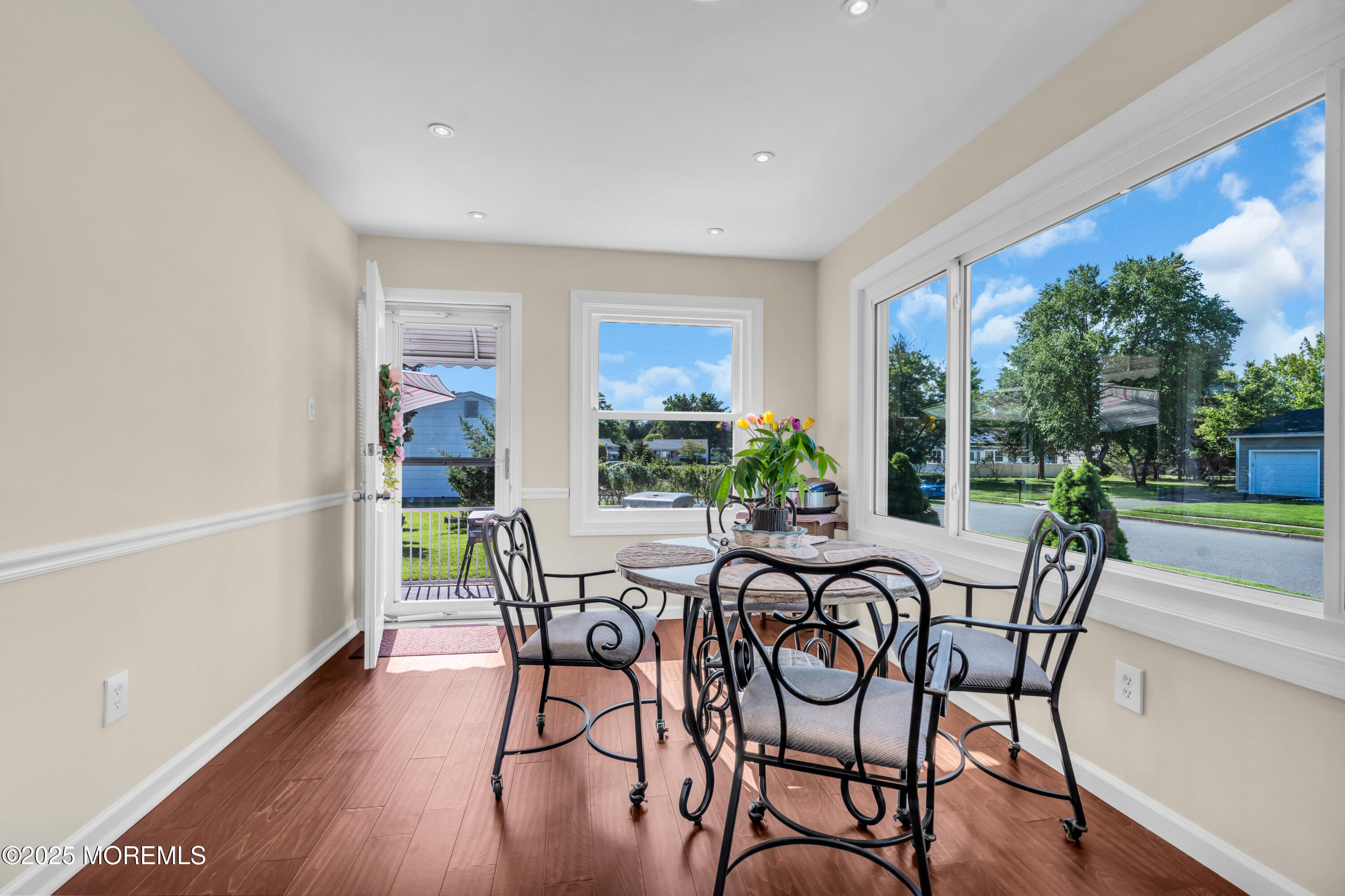 8 Brakenbury Court, Toms River, New Jersey image 15
