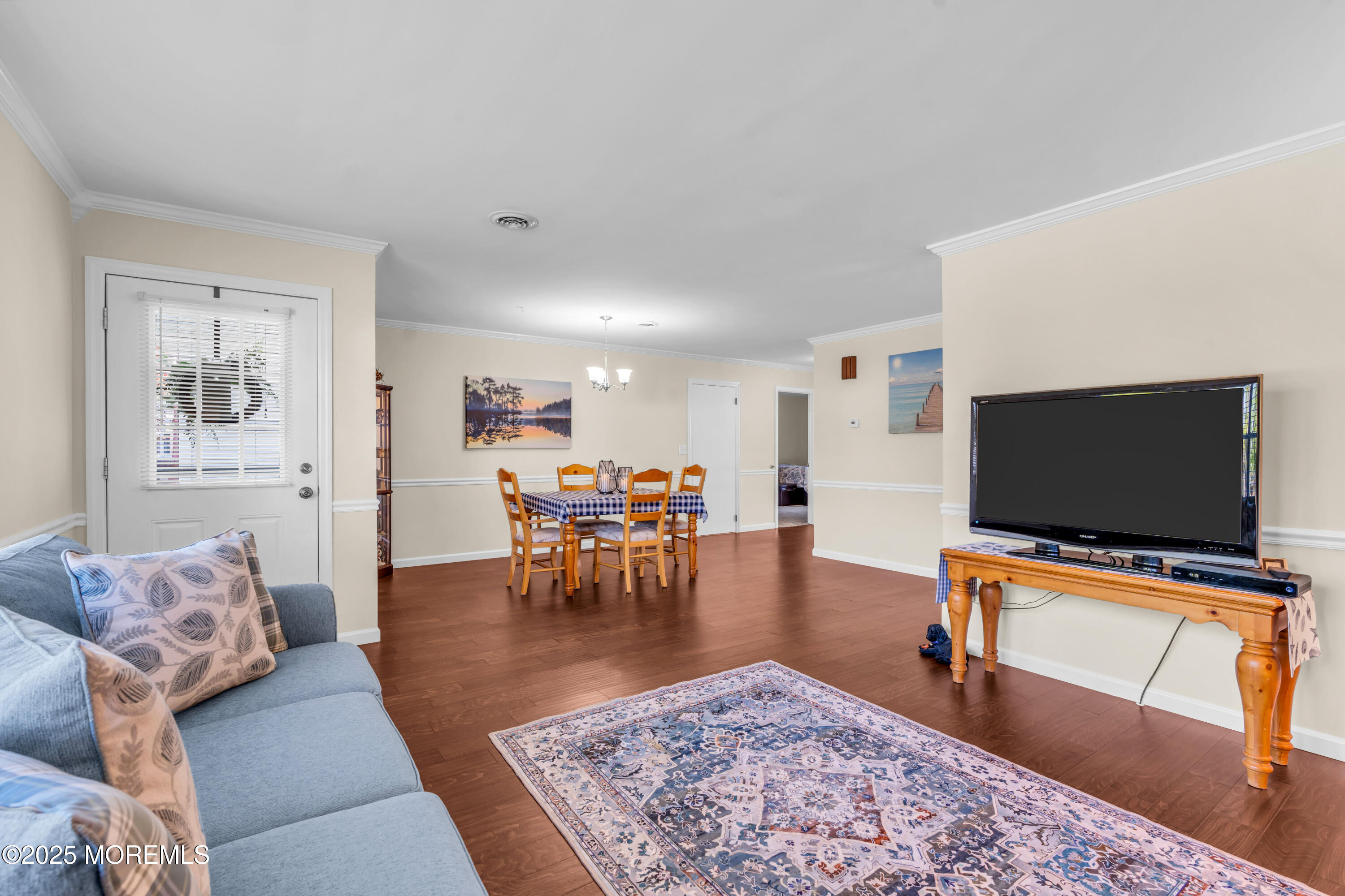 8 Brakenbury Court, Toms River, New Jersey image 7