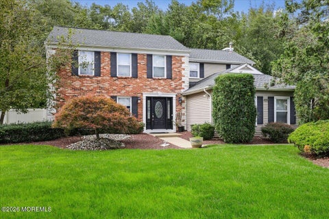 Homes For Sale - 1 Salem Lane<br/> Manalapan, NJ 07726