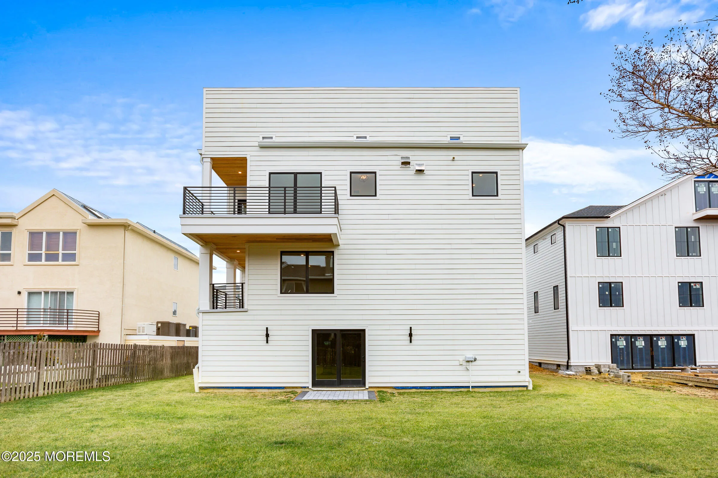 Sea Bright, New Jersey 07760, United States, 6 Bedrooms Bedrooms, ,7 BathroomsBathrooms,Residential,Active,3777