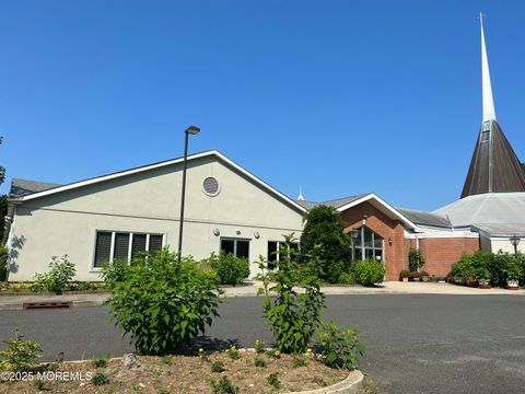 76 Wyckoff Road Eatontown NJ 07724
