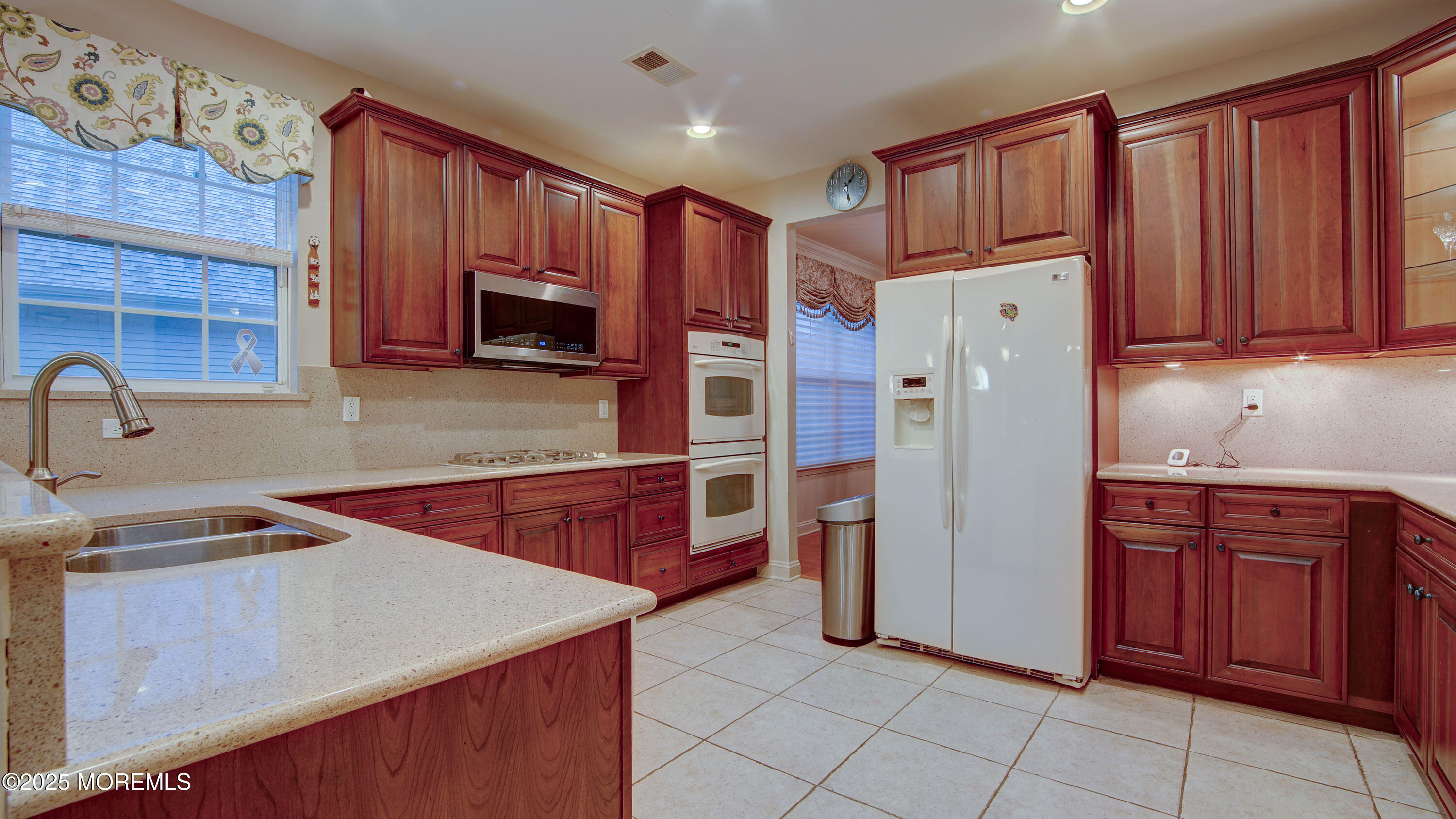 49 Wintergreen Drive, Manalapan, New Jersey image 8
