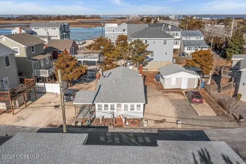 12 3rd Street, Manahawkin, NJ 08050 - #: 22505237
