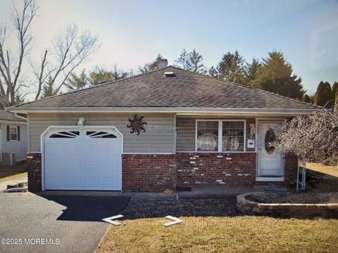 7 Le Lamentin Drive Toms River NJ 08757