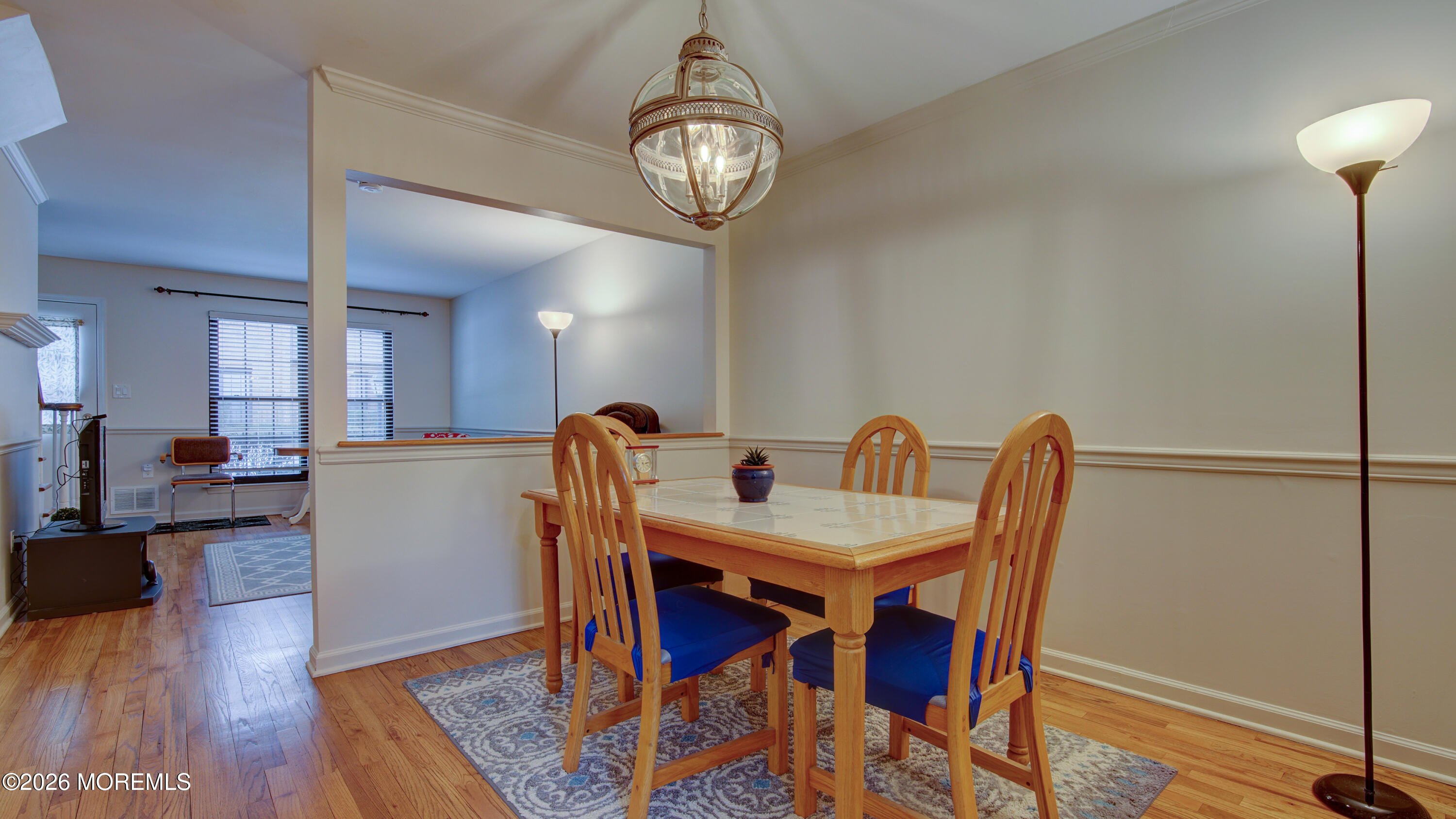 301 Spring Street 19