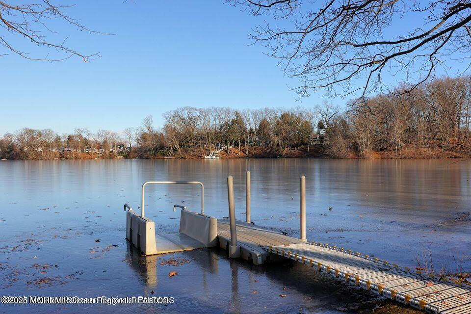 26 Claremont Court, Red Bank, New Jersey image 4