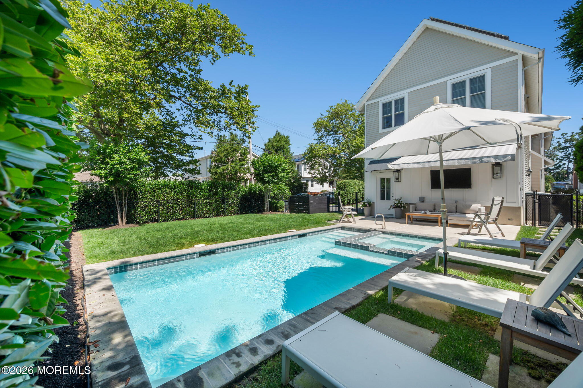 517 Monmouth Avenue