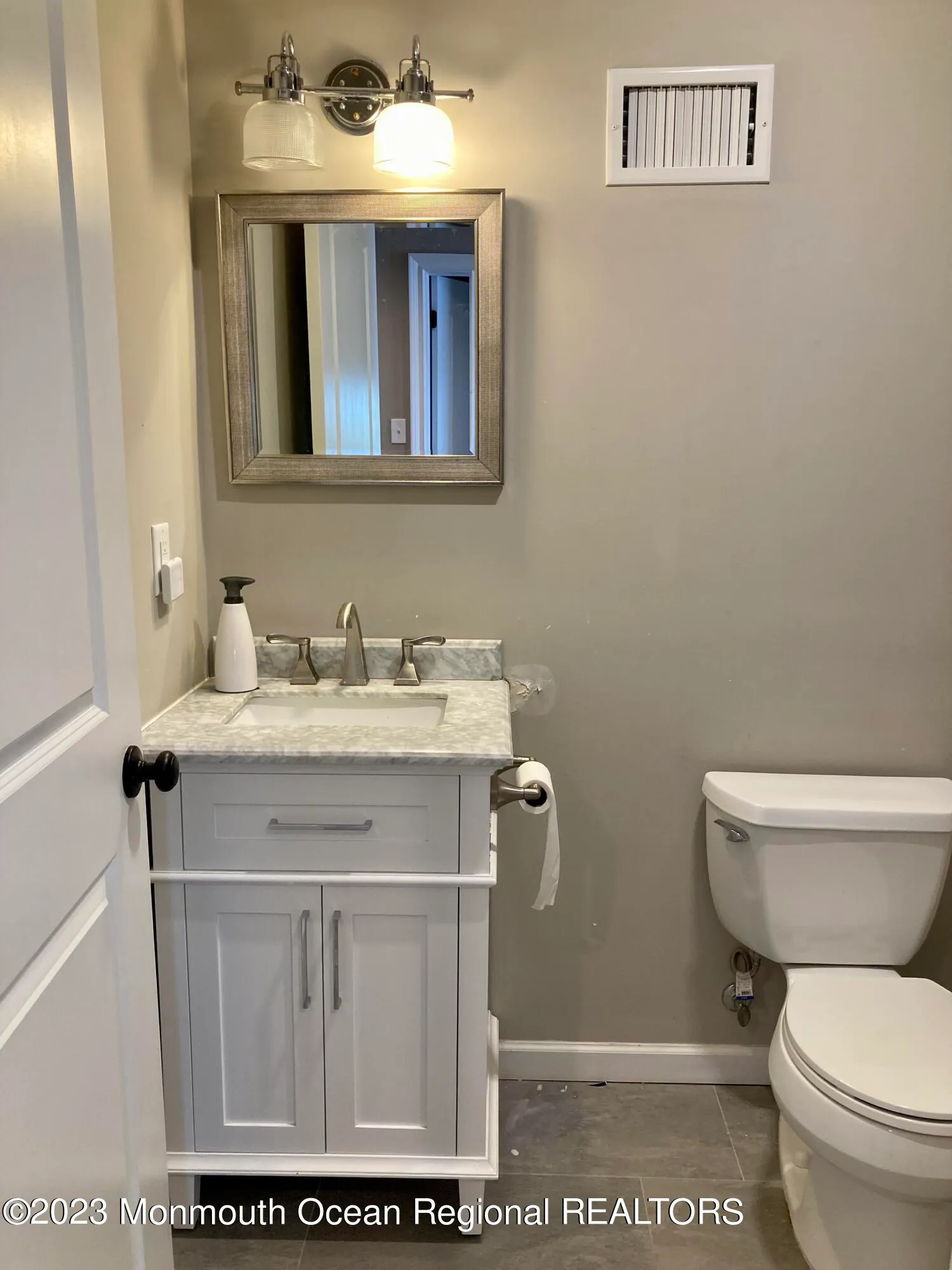 Asbury Park, New Jersey 07712, United States, 5 Bedrooms Bedrooms, ,4 BathroomsBathrooms,Residential,Active,182645